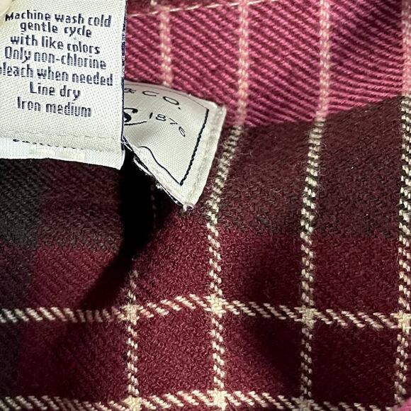 GH Bass Size S Button Up Shirt Flannel Plaid Top Fall Gorp Cabincore Outdoors - Picture 9 of 13